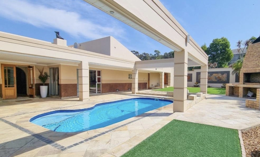 To Let 4 Bedroom Property for Rent in Rosendal Western Cape